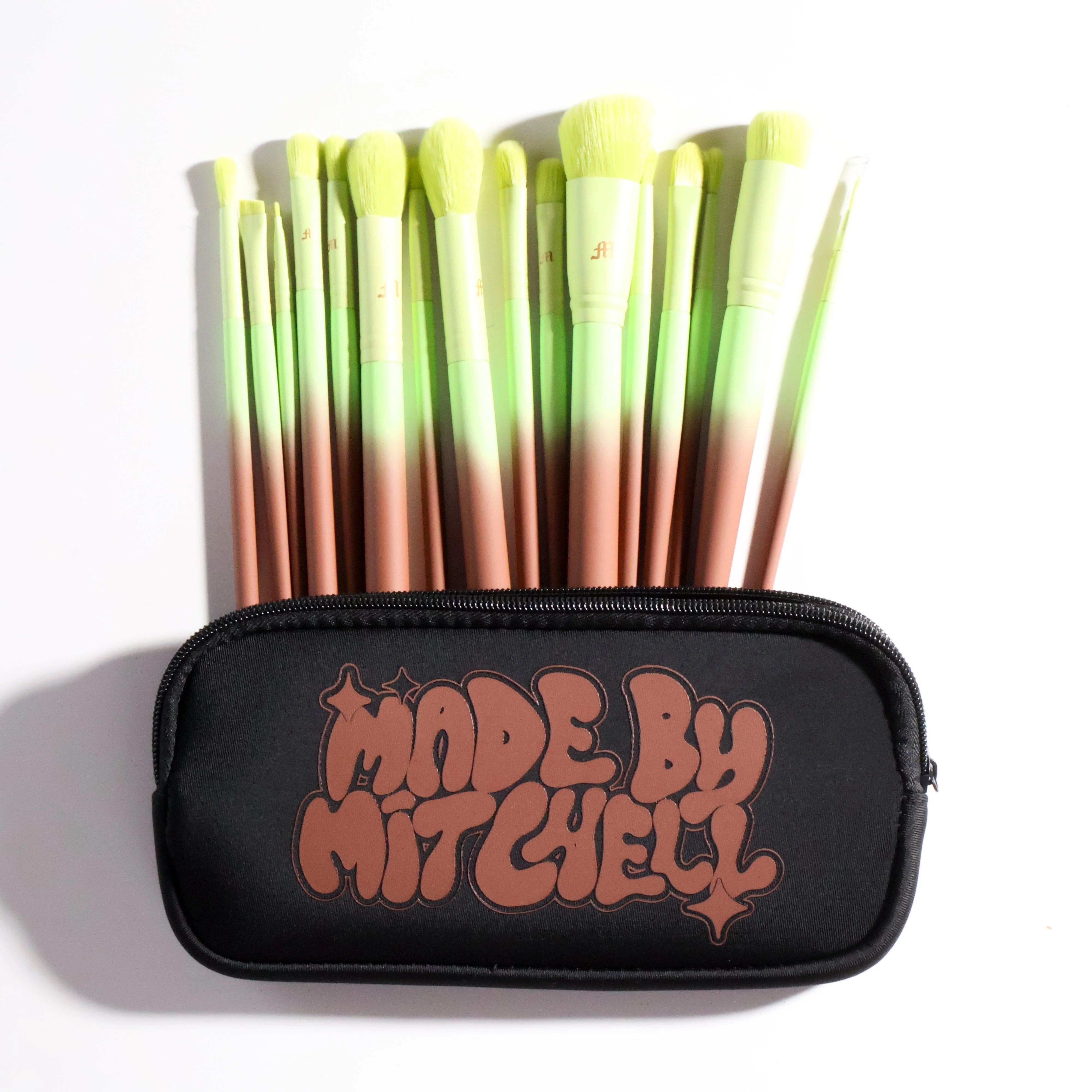 16 Piece Ombre Makeup Brush Set & Brush Pouch - Image 6