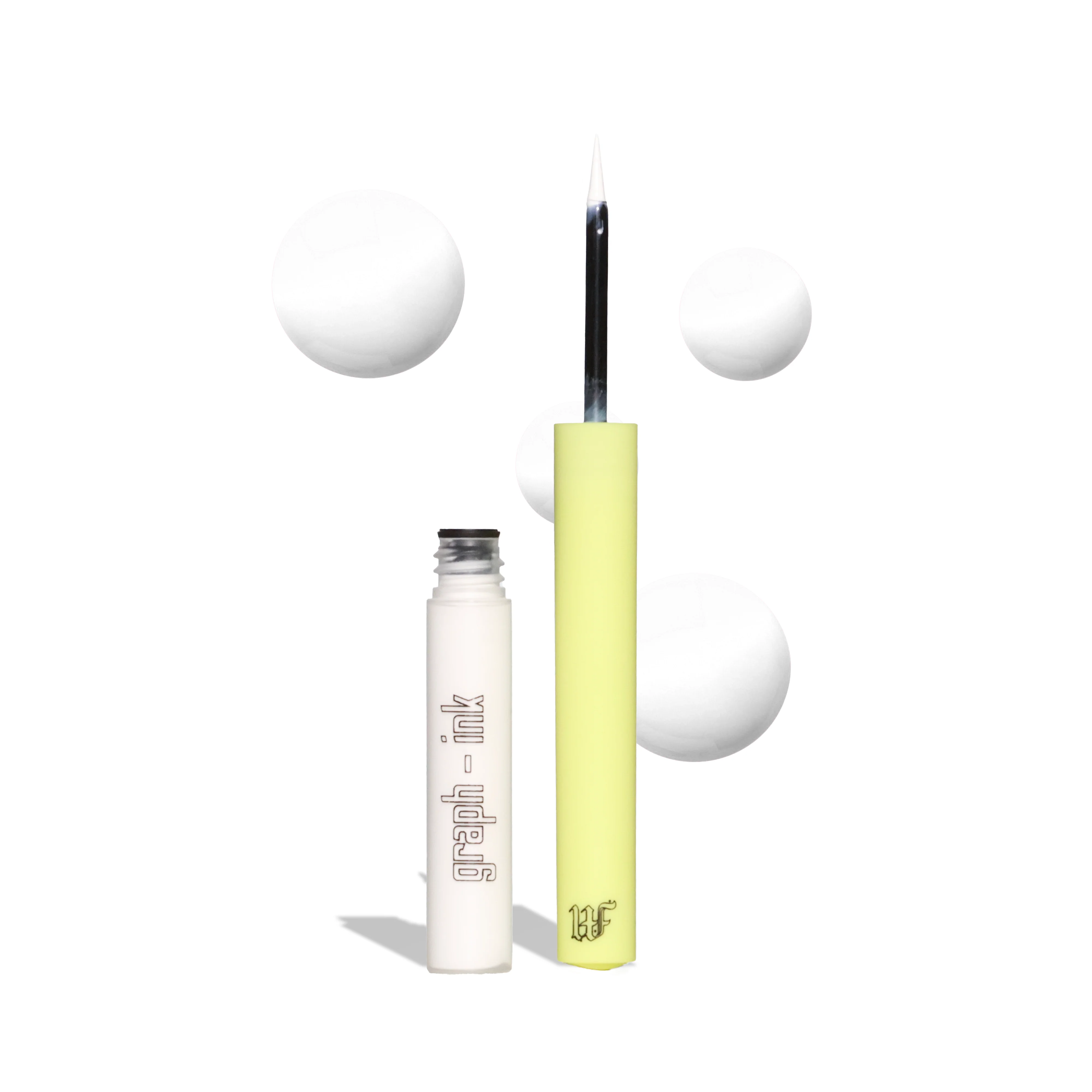 Graph-ink Liquid Eye Liner - Image 8