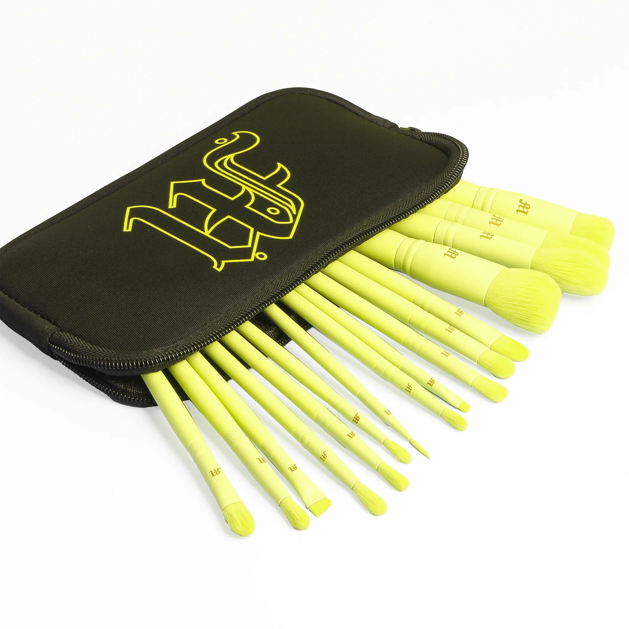 16 Piece Makeup Brush Set & Brush Pouch - Image 5